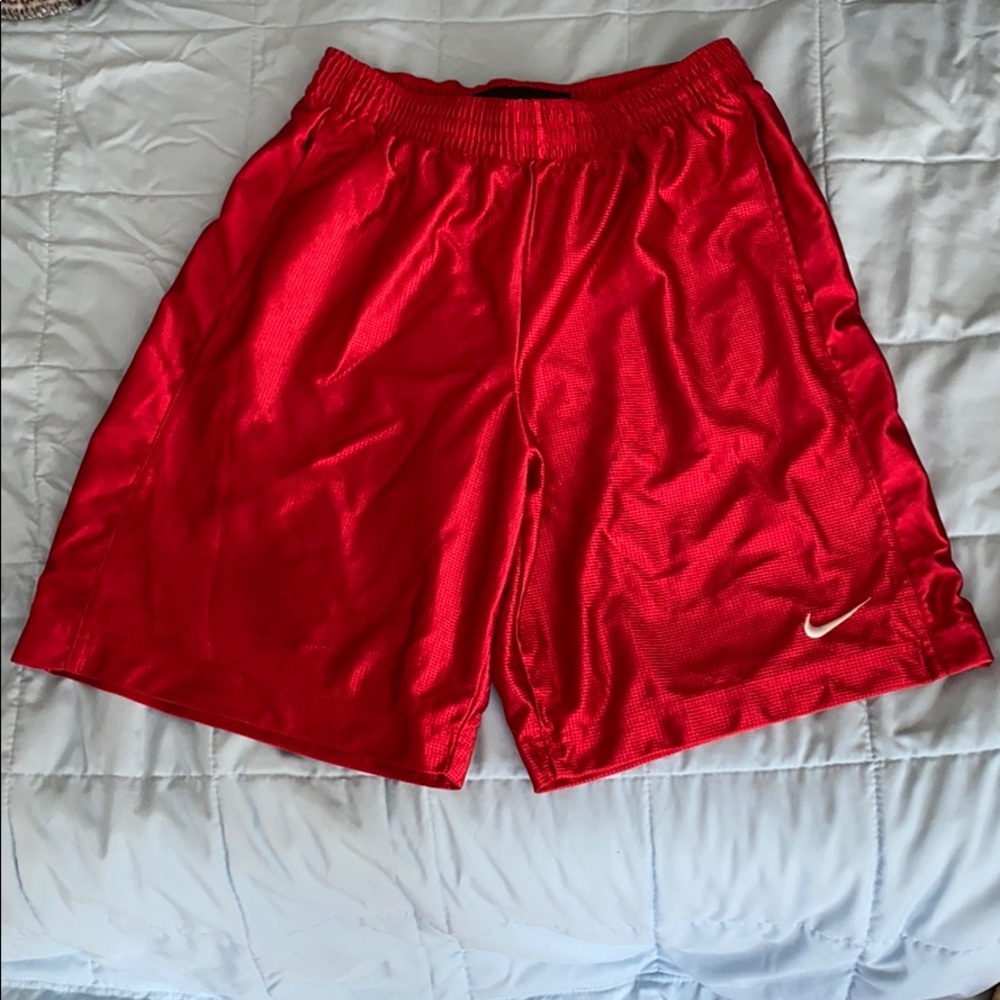 NIKE Vintage Basketball Shorts (men’s)